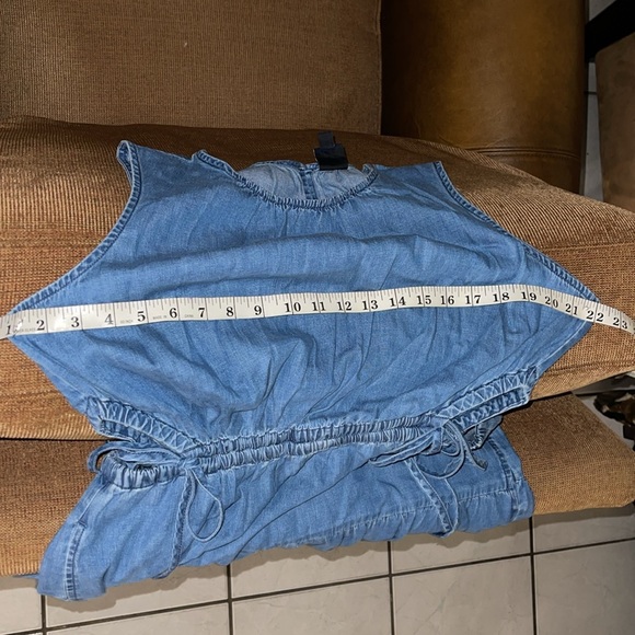 Gap Denim Cut Out - Picture 10 of 12